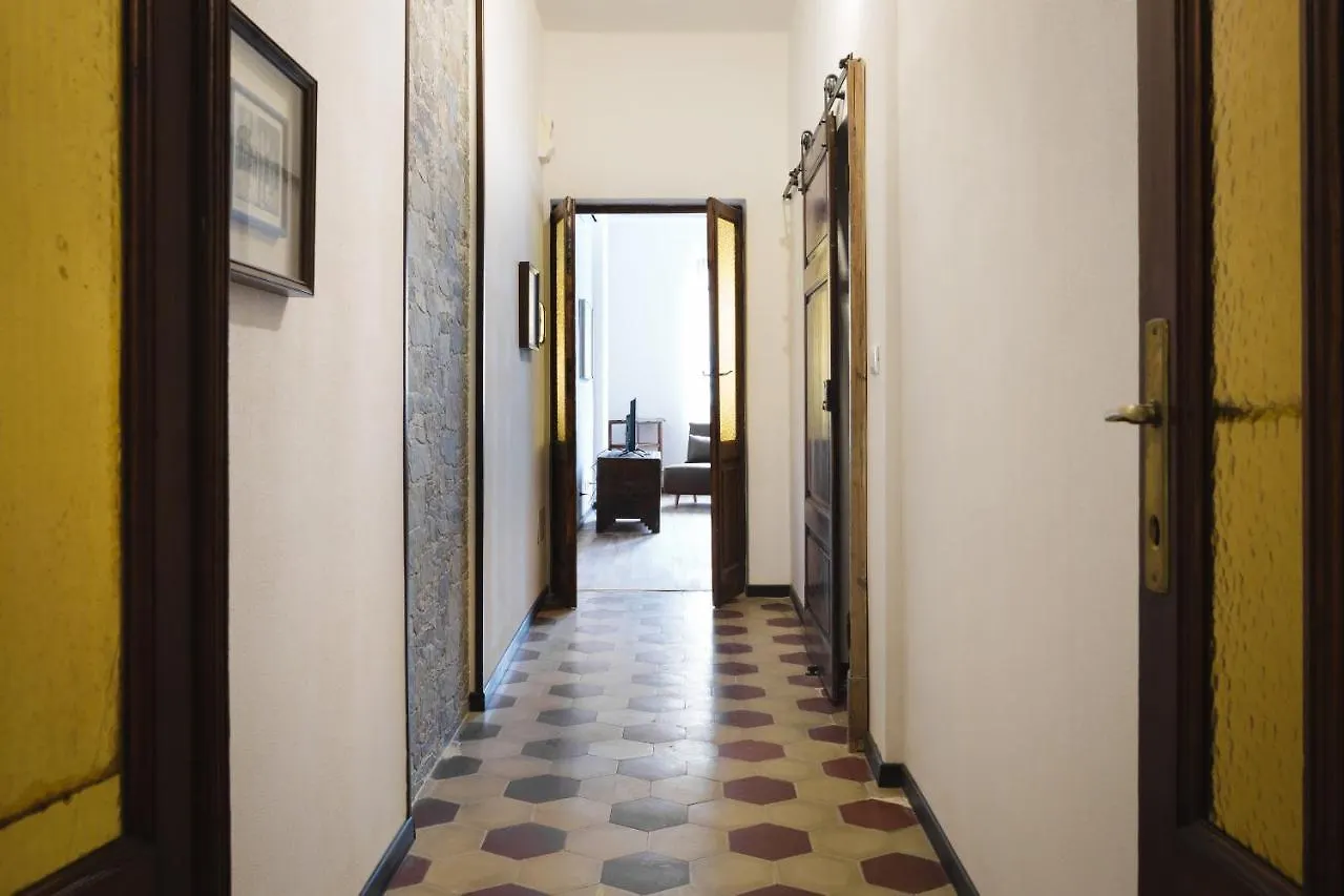 Parco Ducale Elegant Apartment con Balcone Parma Italia